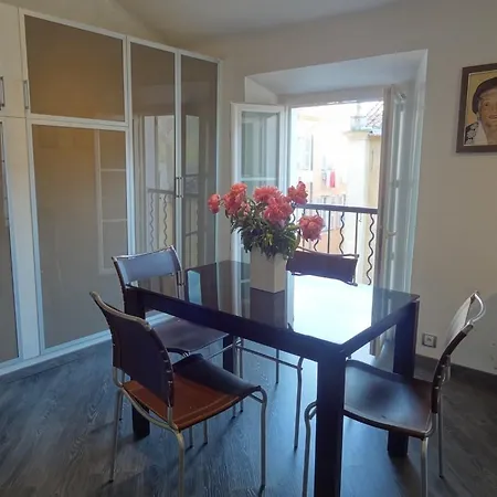 Apartment Du Palais